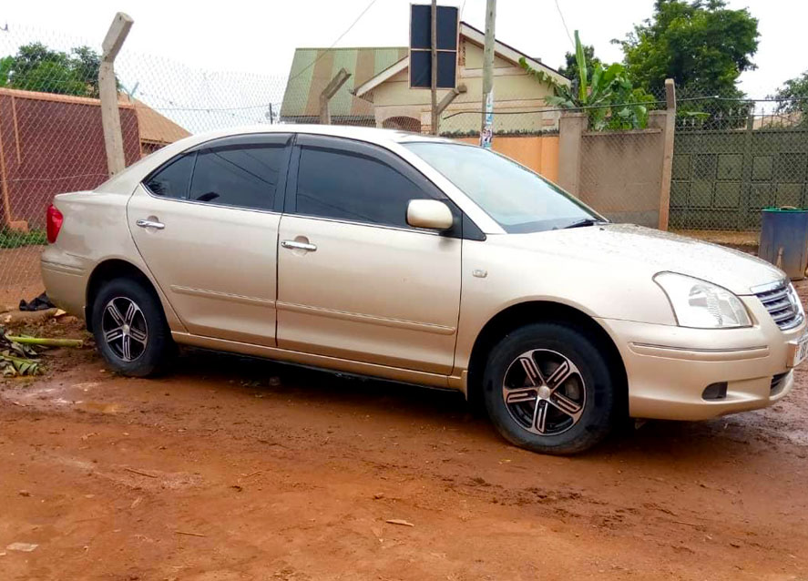 saloon-car