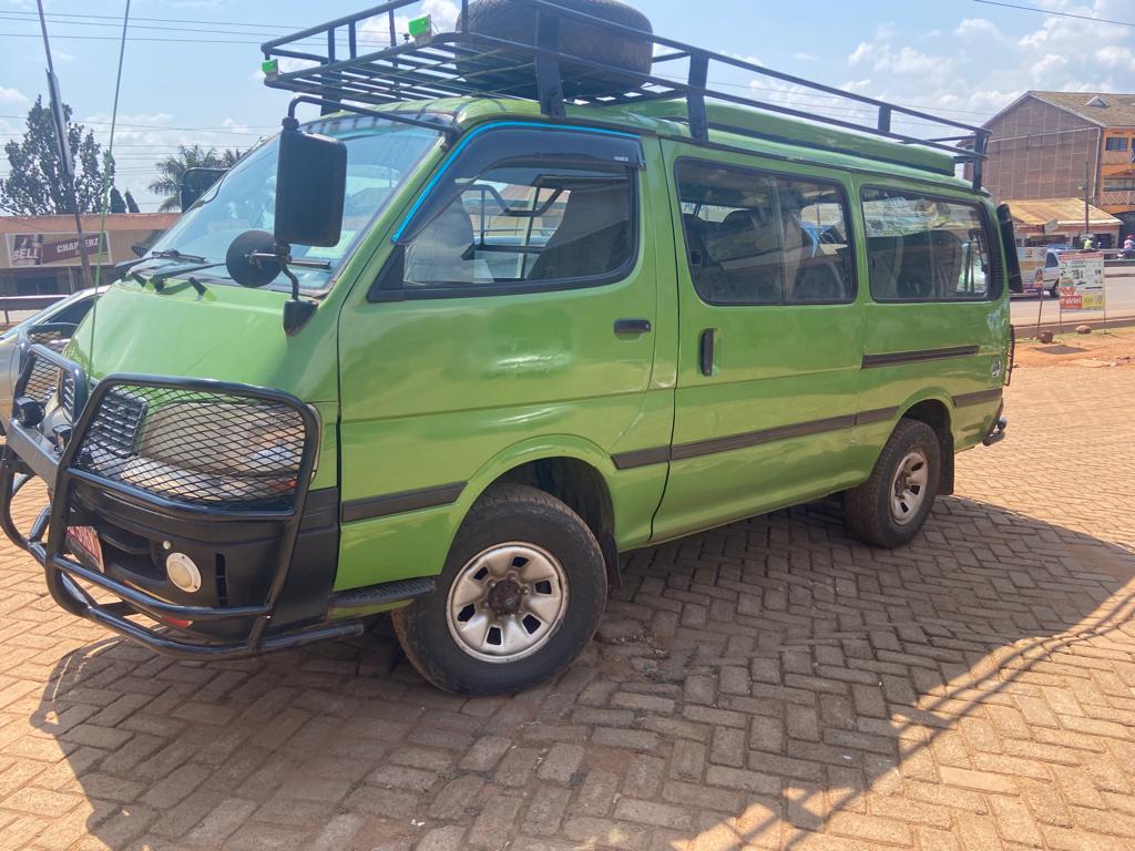 4x4 Safari Van: Hiace Drone